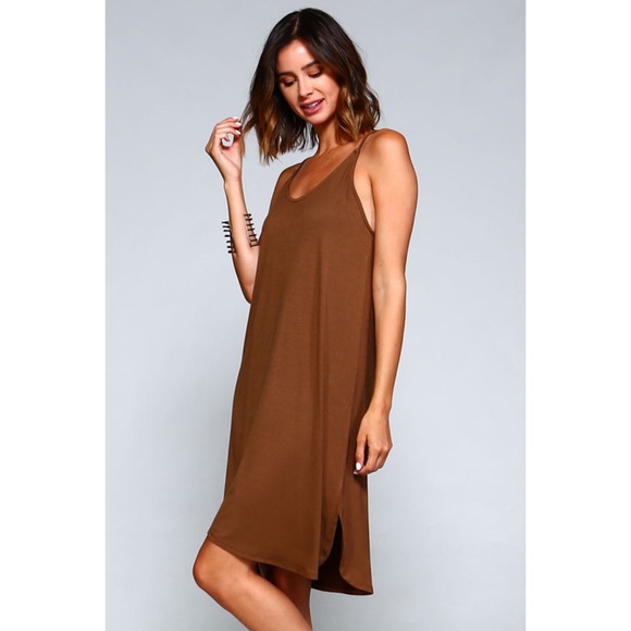 Casual side slit tank dress - Picture 3 of 3